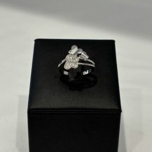 Butterfly ring