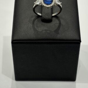 Blue eye ring